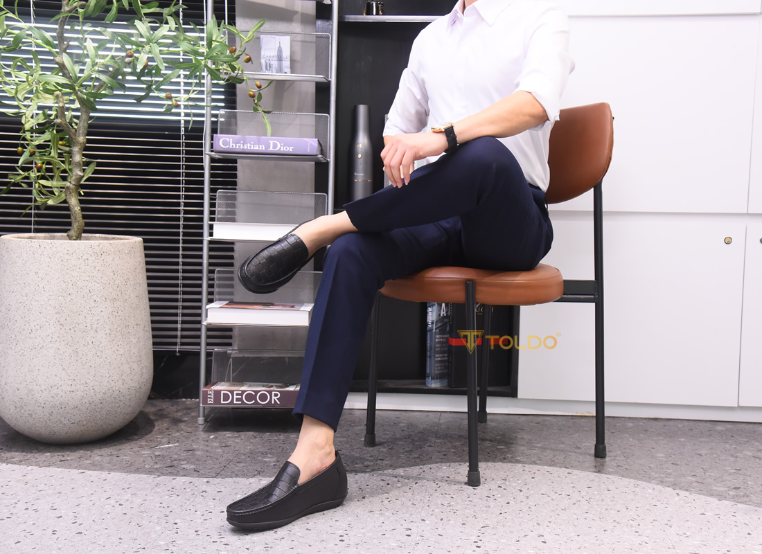 Giày cao 6cm siêu nhẹ vân kẻ caro 9